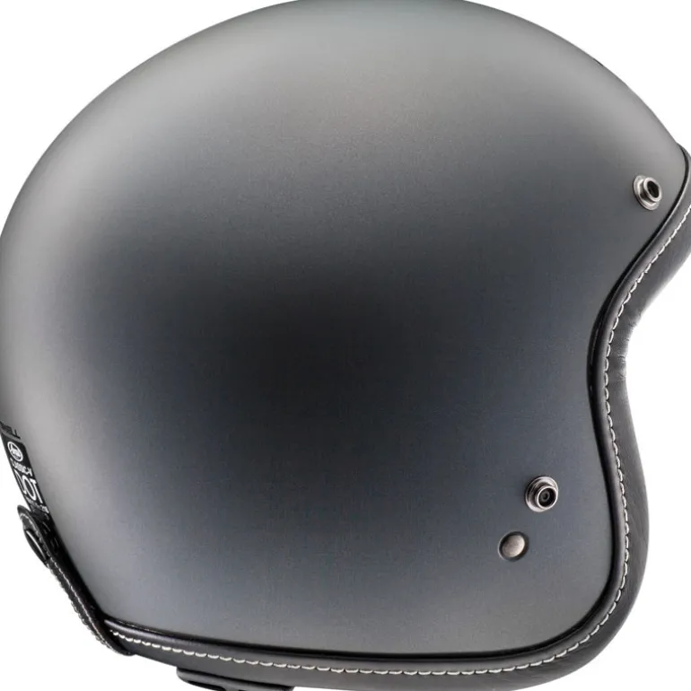 Arai Classic-V Helmet