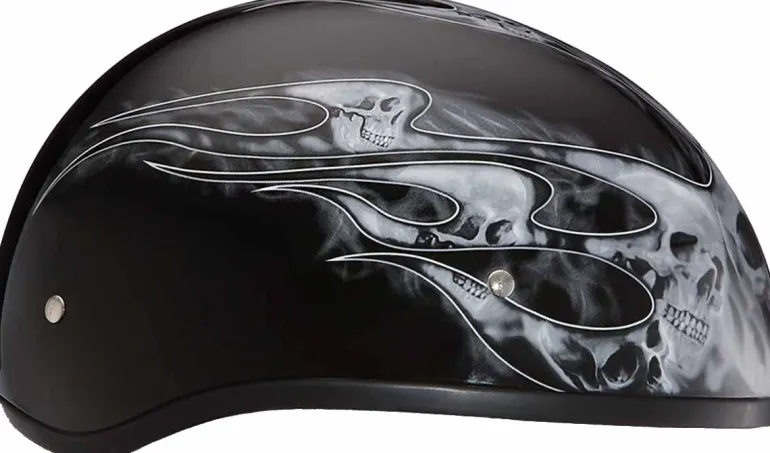Daytona Skull Cap Helmet Skull Flames Silver
