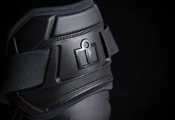 Icon Knee Field ARMOR3 Black