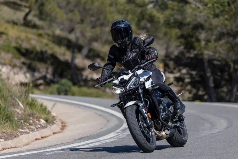 LS2 Thunder Carbon Alliance Helmet