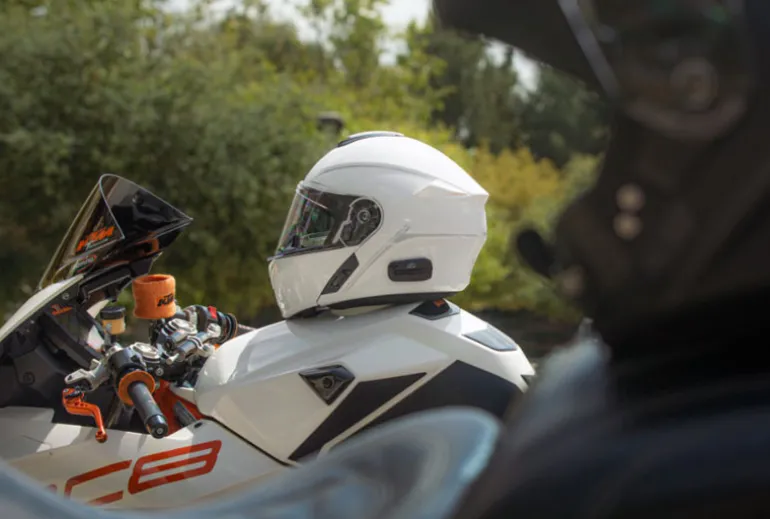 Sena Outrush R Helmet