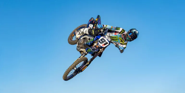 Shoei VFX-EVO Sparkle Helmet
